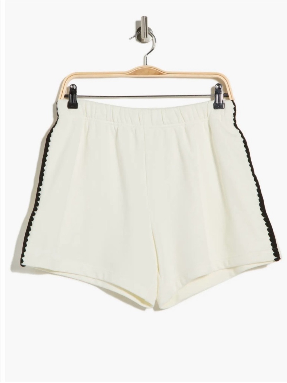 NWT “Rag & Bone” Cream Athletic Shorts with Black Side Trim size XS 🤍🖤coziiiiesT